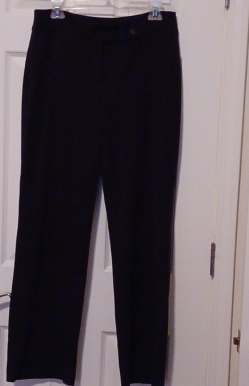 -- Gloria Vanderbilt Deep Black Trousers - Picture 7 of 7